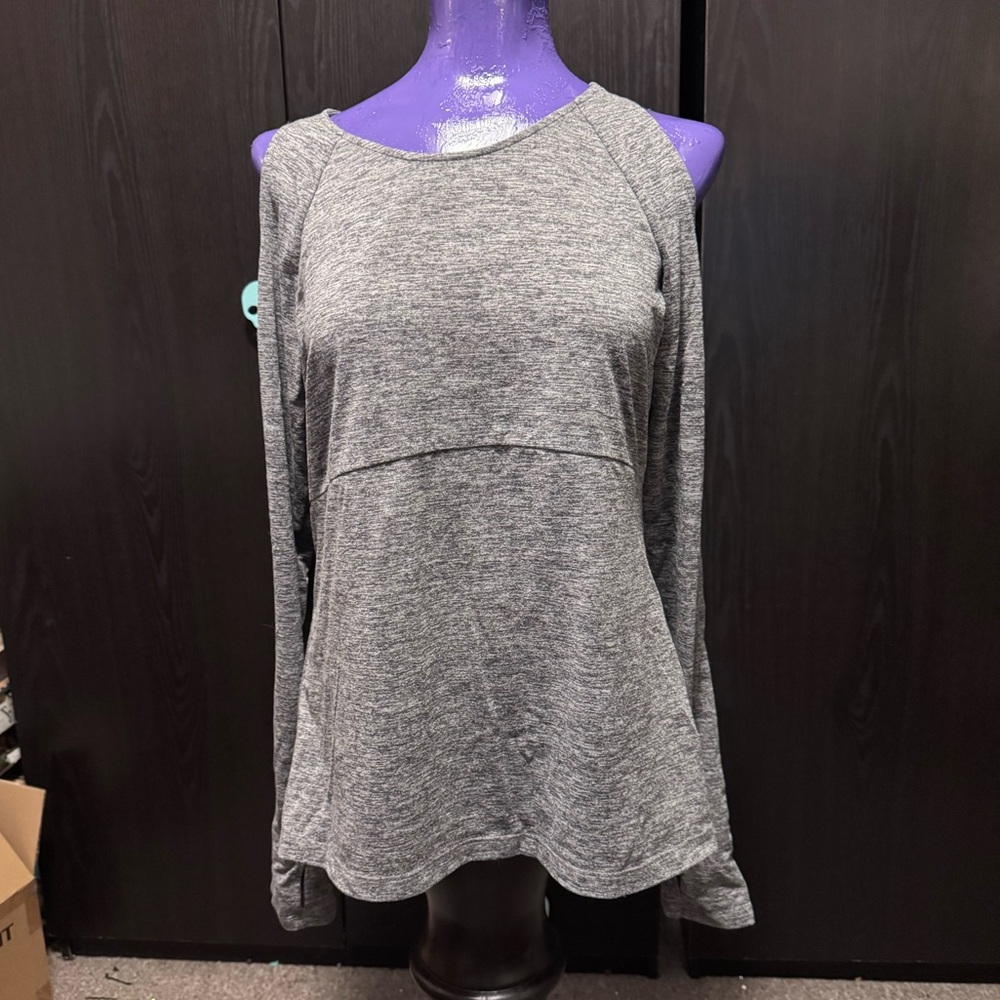 💀 Gray Long Sleeve Top
